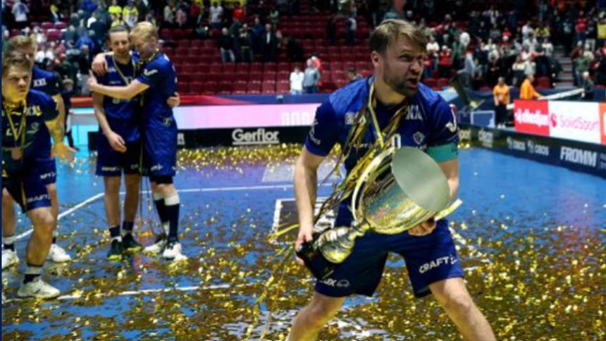 Finlandia se convierte en campeón del mundo tras una increíble remontada.